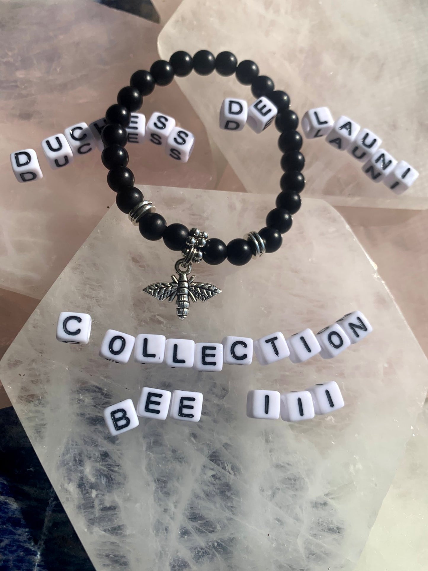 Bee Charm Bracelet - DD COLLECTION